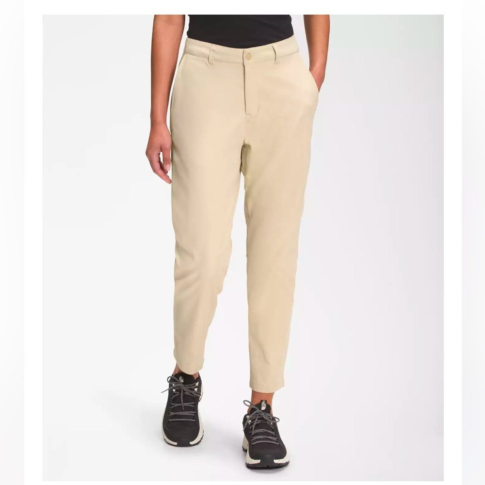 NWT THE NORTH FACE Standard Tapered Pants women 6 Gravel color fitted FlashDry